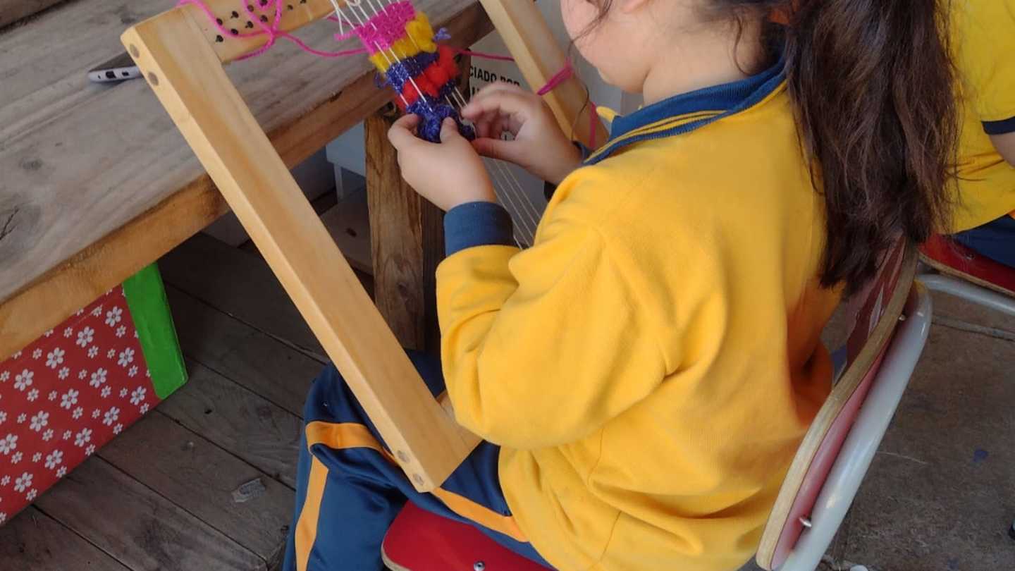 Las pequeñas tejedoras Las pequeñas tejedoras