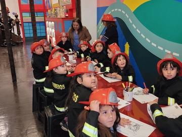 Visita al Cuartel de Lectura, grupo de Educación Inicial