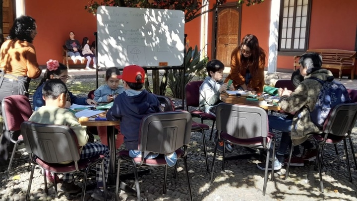 Taller Timbres y Bitácora Naturalista Taller Timbres y Bitácora Naturalista