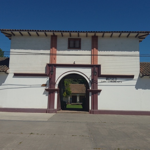 fachada museo Lircunlauta fachada museo Lircunlauta