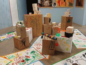Instalación artística "Ronda de Recados"en sala subterránea del museo, inspirada en la obra poética de Gabriela Mistral "Ronda de colores"