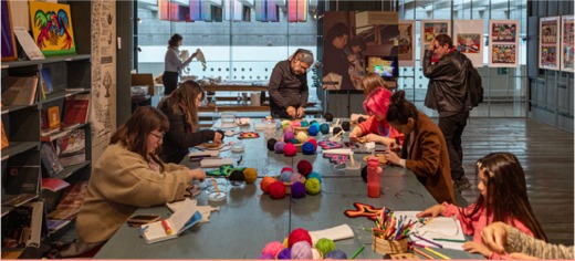 Taller de lanigrafía en Espacio Taller con el artesano Héctor Vega Risso