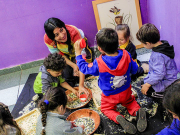 "Siete Colores" de Claudio Gay en Jardín Pequeño Mundo