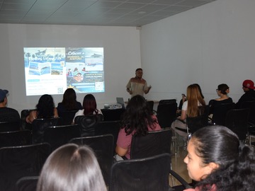 Cetáceos Chañaral de Aceituno - Carlos Pizarro
