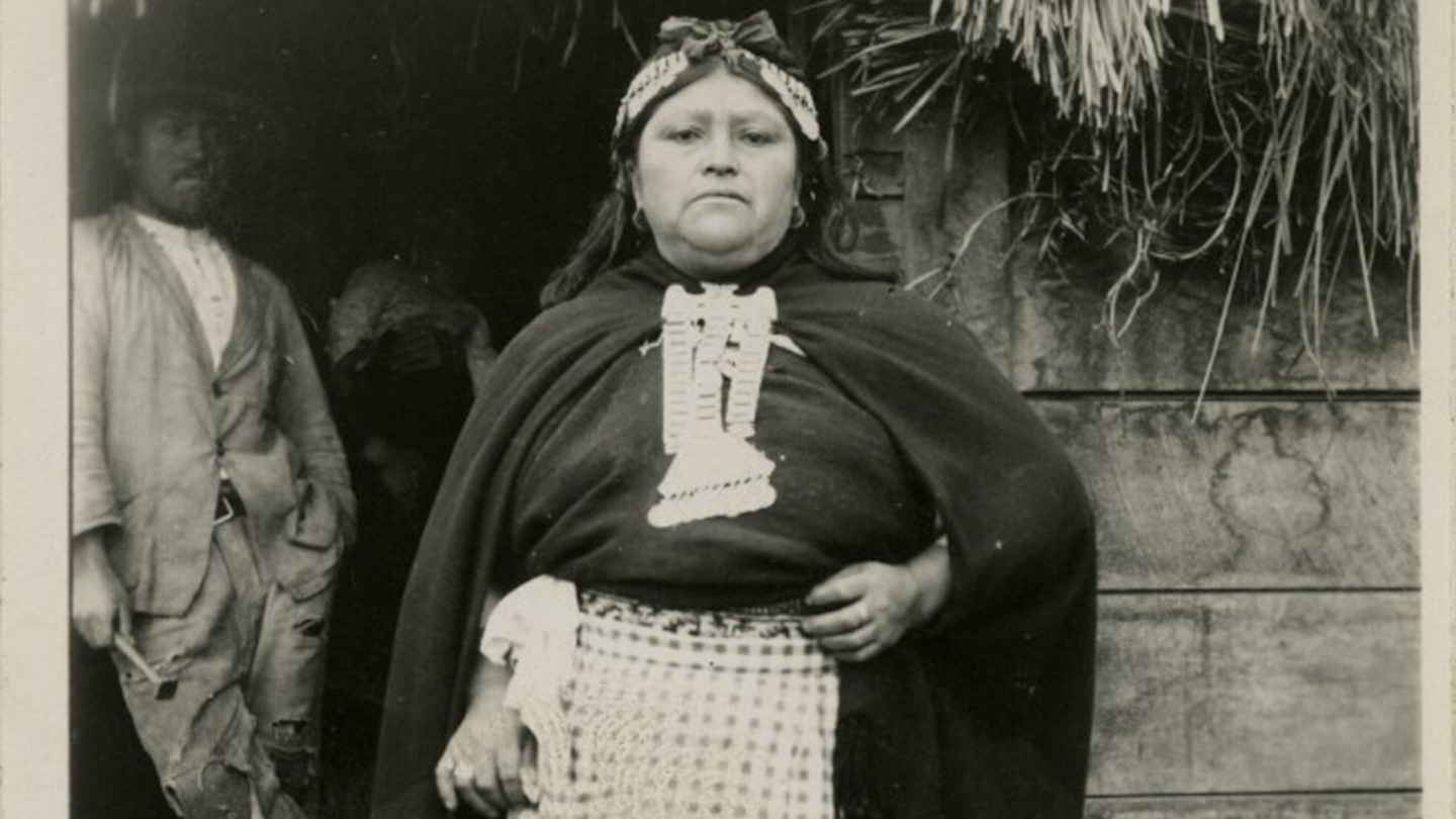 Mujer mapuche con trapelakucha, Museo Andino.